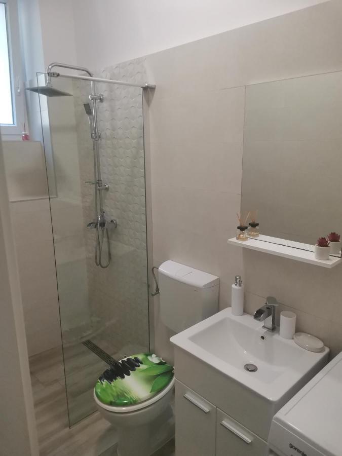 Studio Apartman Kristina Lejlighed Pula Eksteriør billede